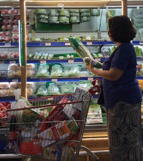 Tự đầu tư để cắt giảm phí trung gian, Saigon Co.op đưa sản phẩm hữu cơ ra siêu thị ảnh 1